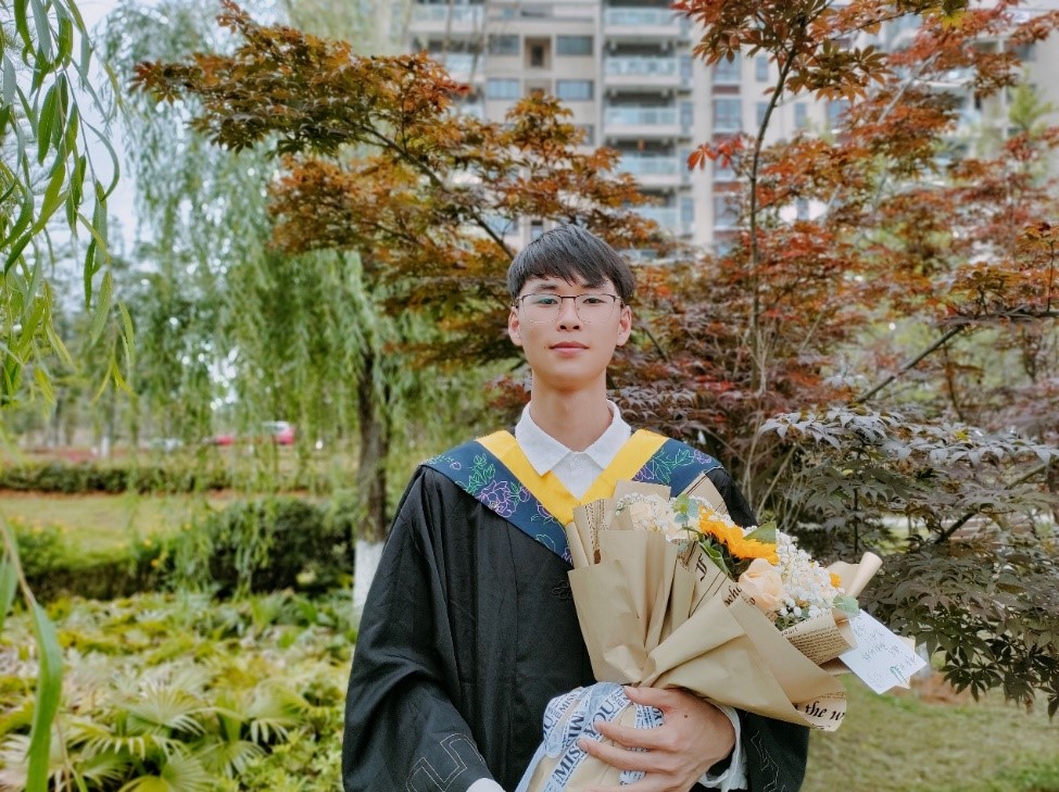 1656982105801897.jpg 1656982105801897.jpg